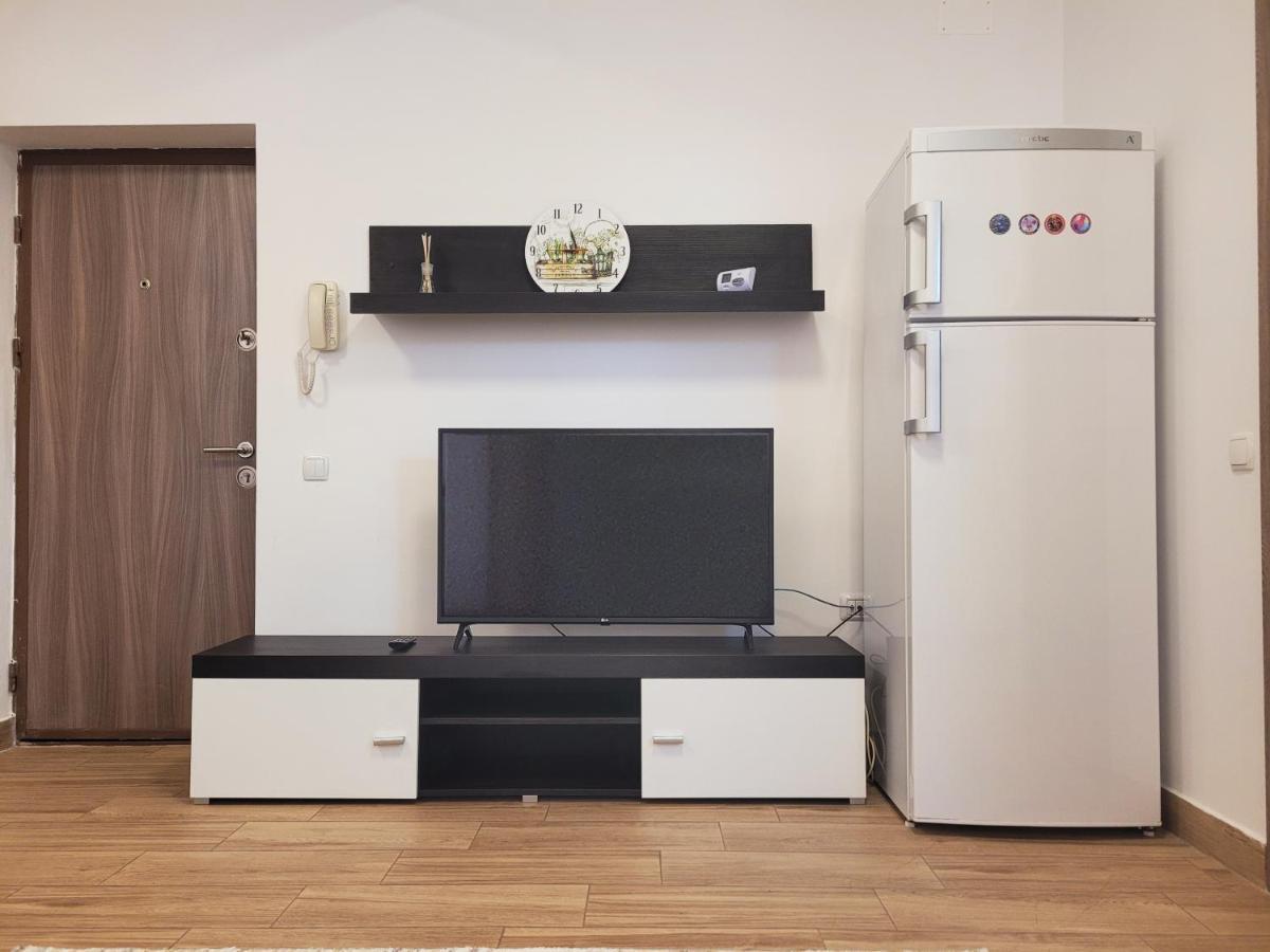 Râmnicu Vâlcea Apartamente Livada מראה חיצוני תמונה