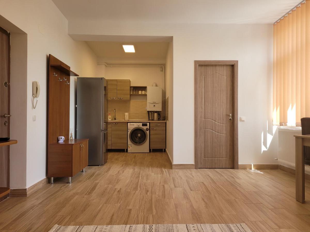 Râmnicu Vâlcea Apartamente Livada מראה חיצוני תמונה