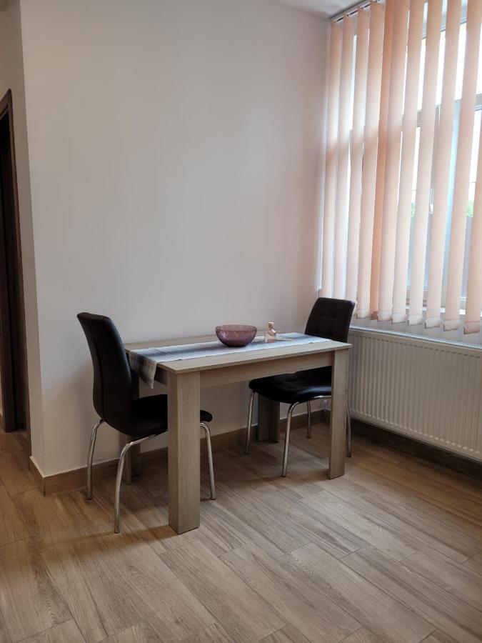 Râmnicu Vâlcea Apartamente Livada מראה חיצוני תמונה