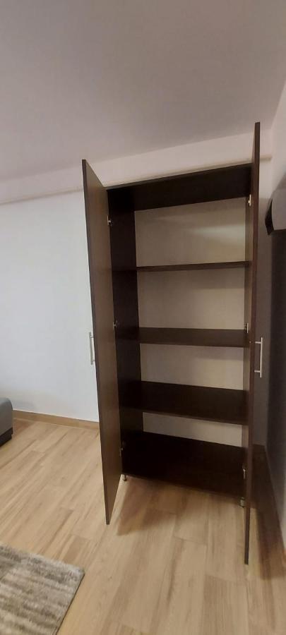 Râmnicu Vâlcea Apartamente Livada מראה חיצוני תמונה